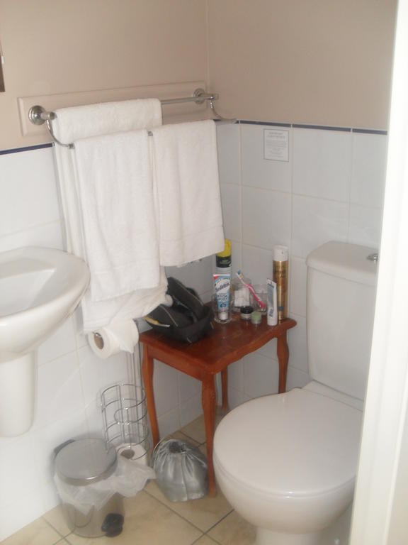 Albany Guest House Bath Quarto foto